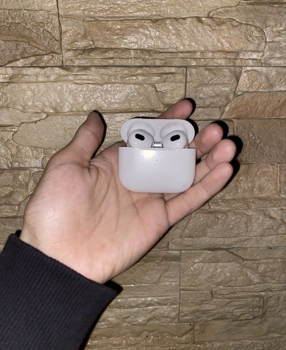 Продам AirPods наушники