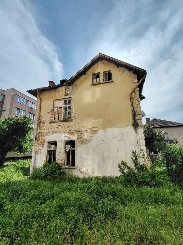Продава се Къща в Бяла Слатина - 352 кв.м за 73 €/кв.м - Снимка #6