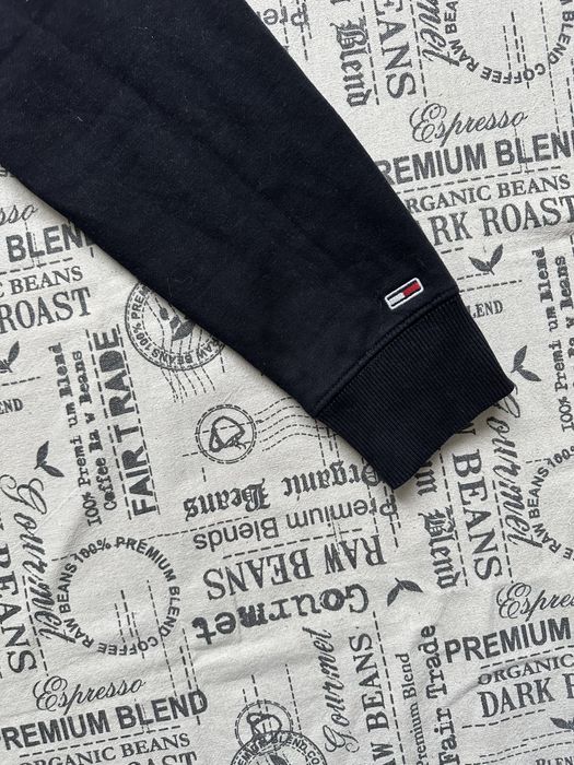 Tommy Hilfiger original горнище.M
