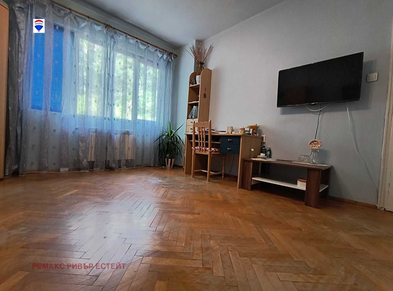 Продава се Двустаен апартамент в Русе, Алеи Възраждане - 70 кв.м за 1428 €/кв.м - Снимка #10