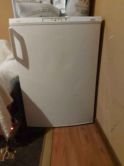 Фризер AEG работещ