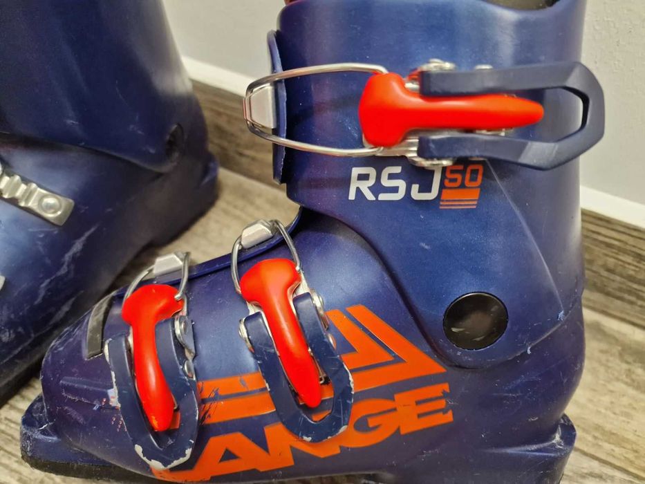 Детски ски комплект (ски, обувки, каска, щеки)