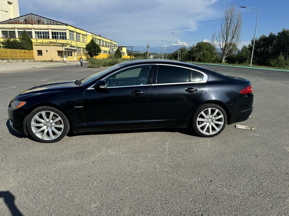 Vand jaguar xf 2.7an2009