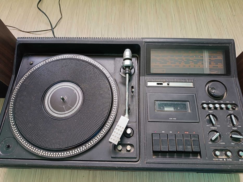 Немска система за озвучаване от соца Компакт 2000