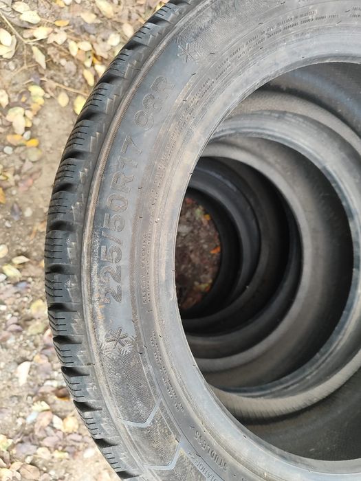 Шины зимние б/у.