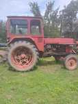 Vând  tractor  U 650