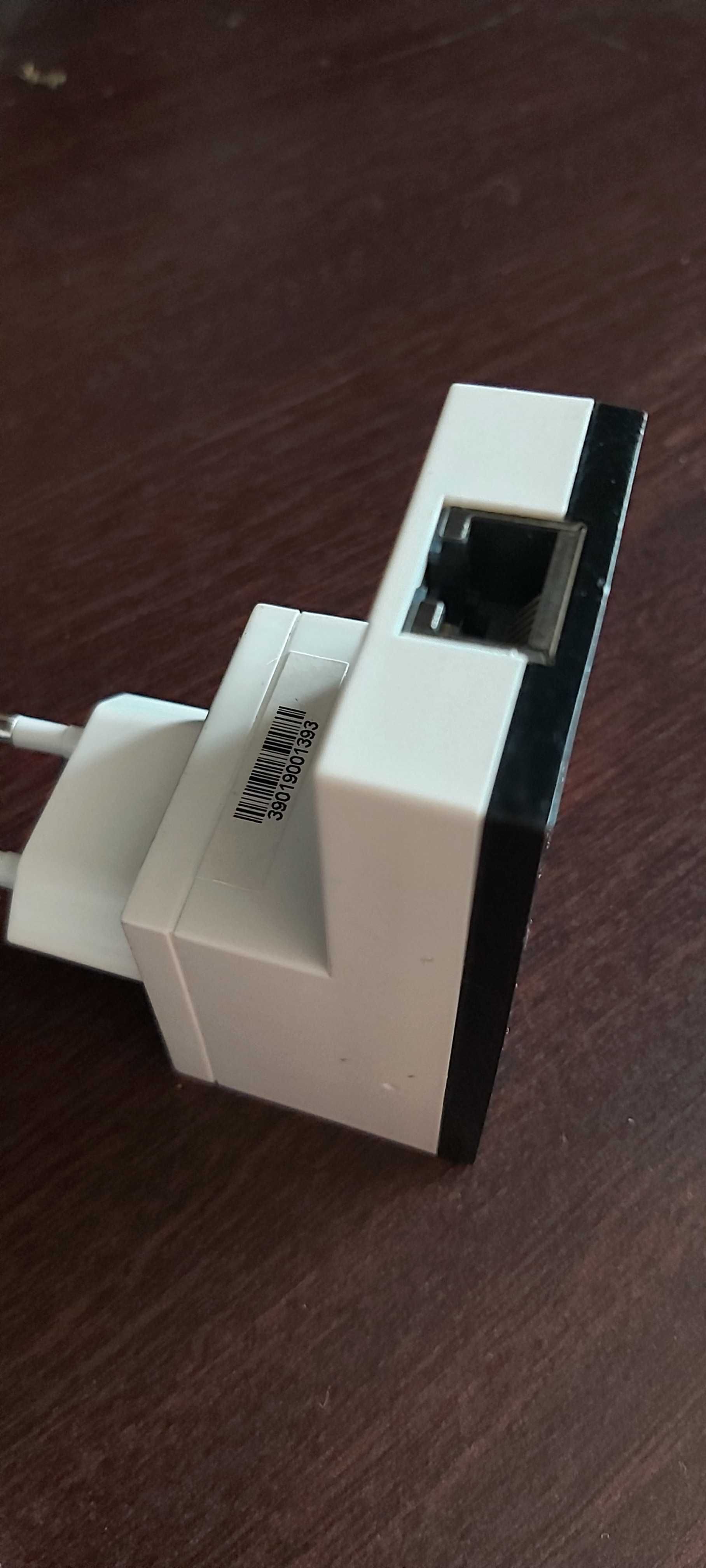 Wireless N300 WiFi Repeater