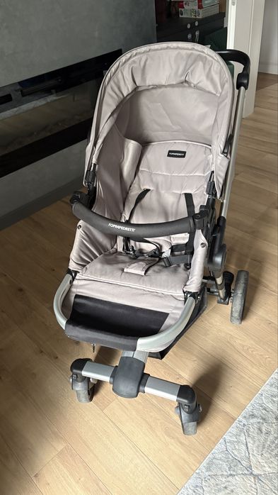 De vanzare carut bebe 3 in 1