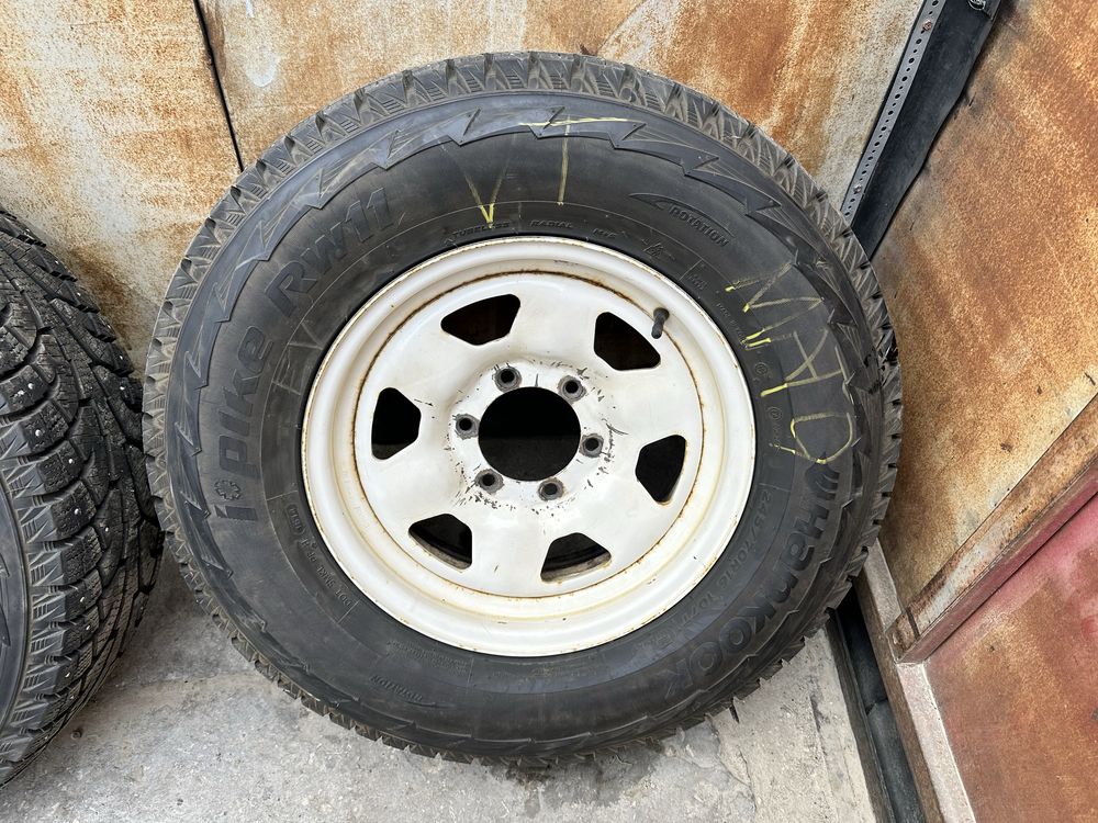 Зимни гуми с джанти за Toyota 4x4 6x139.7