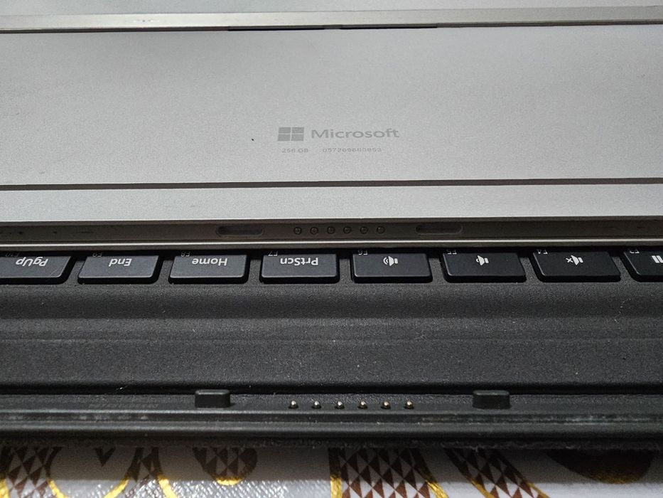 Microsoft Surface Pro 3 Экран сенсор планшет/ноутбук 8 озу / 256 памят