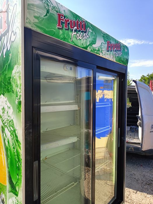 Vitrine frigorifice simple și duble(500) achiziționez și defecteachizi