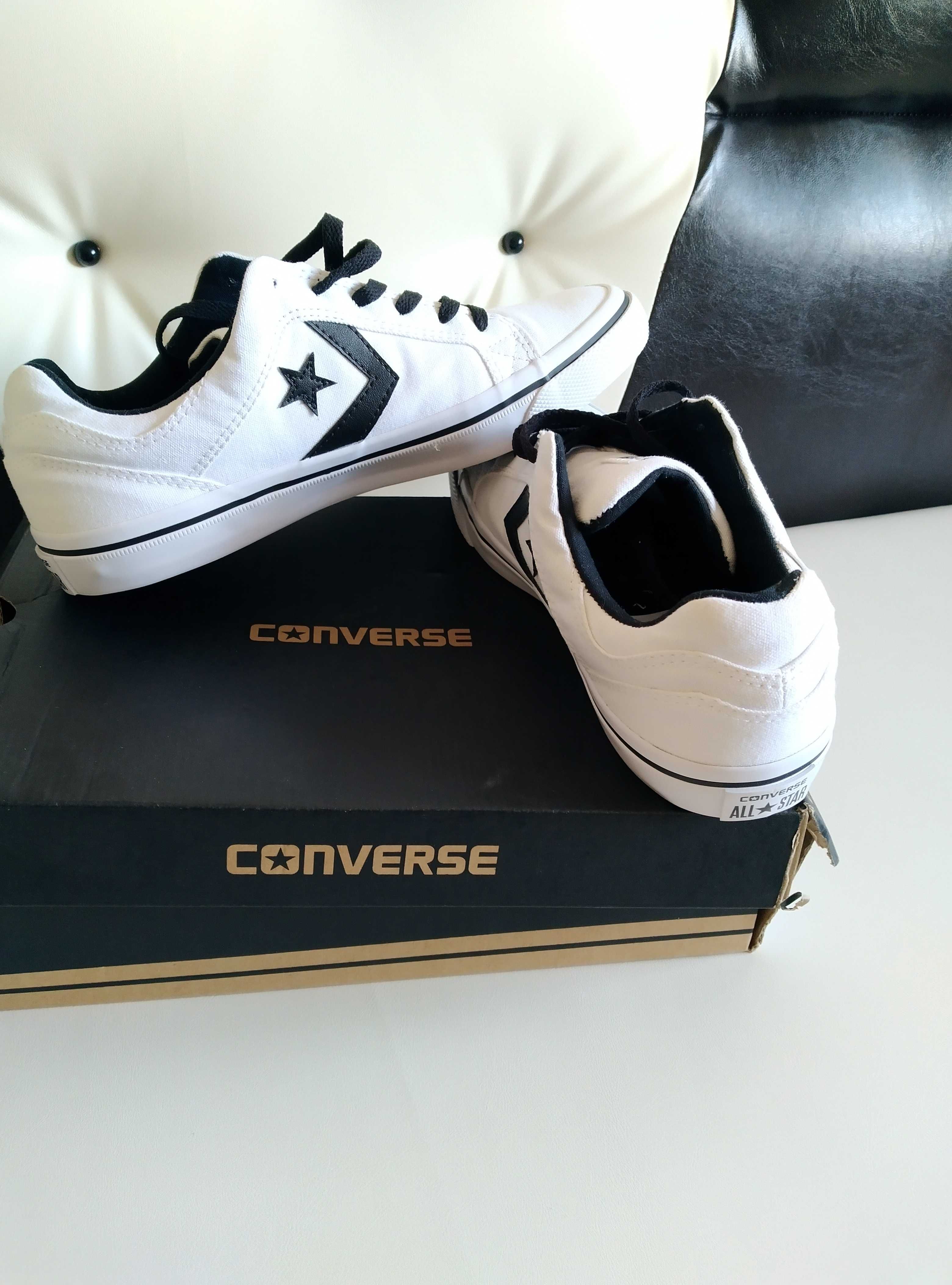 Converse,Replay,Levi's sneakers