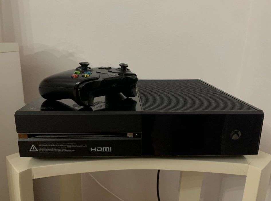 Xbox one 500 GB .