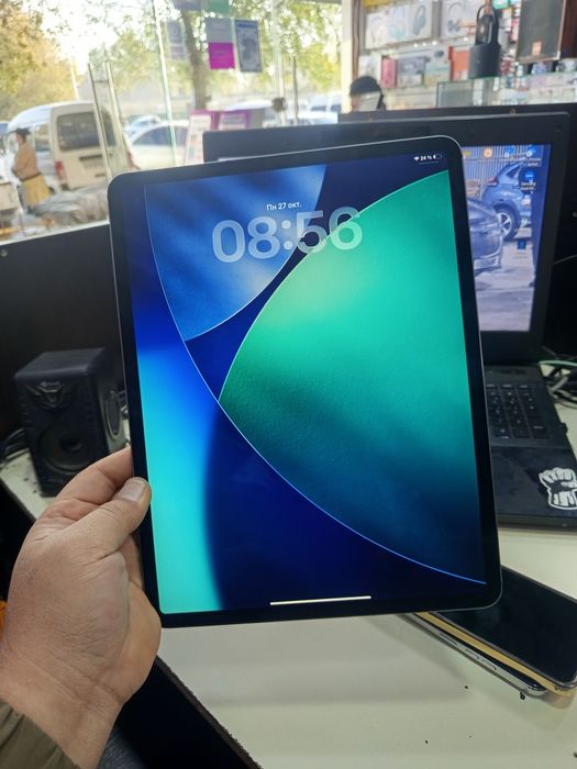 Ipad pro  12.09 dyum