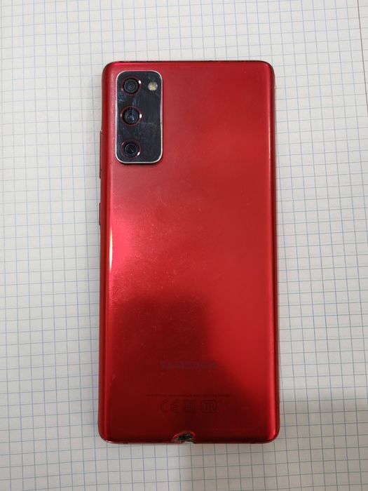 Телефон Samsung S20FE 6/128