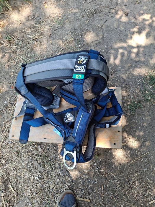 Продам монтажные пояса парашютом типа