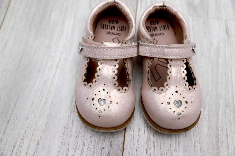 Обувки с блестящ ефект ,George, 23 номер