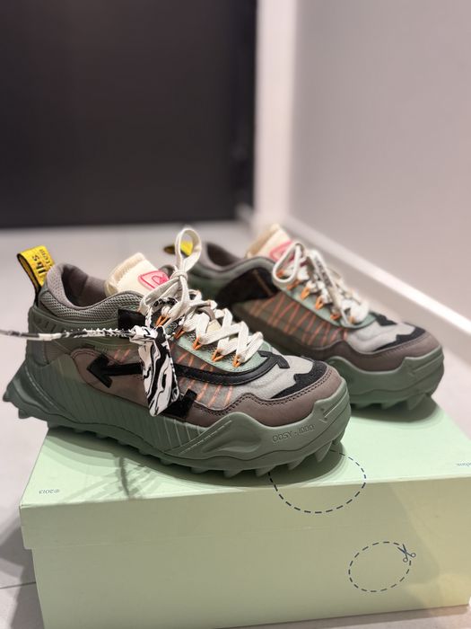 Adidași Off-White ODSY – originali, mărimea 40