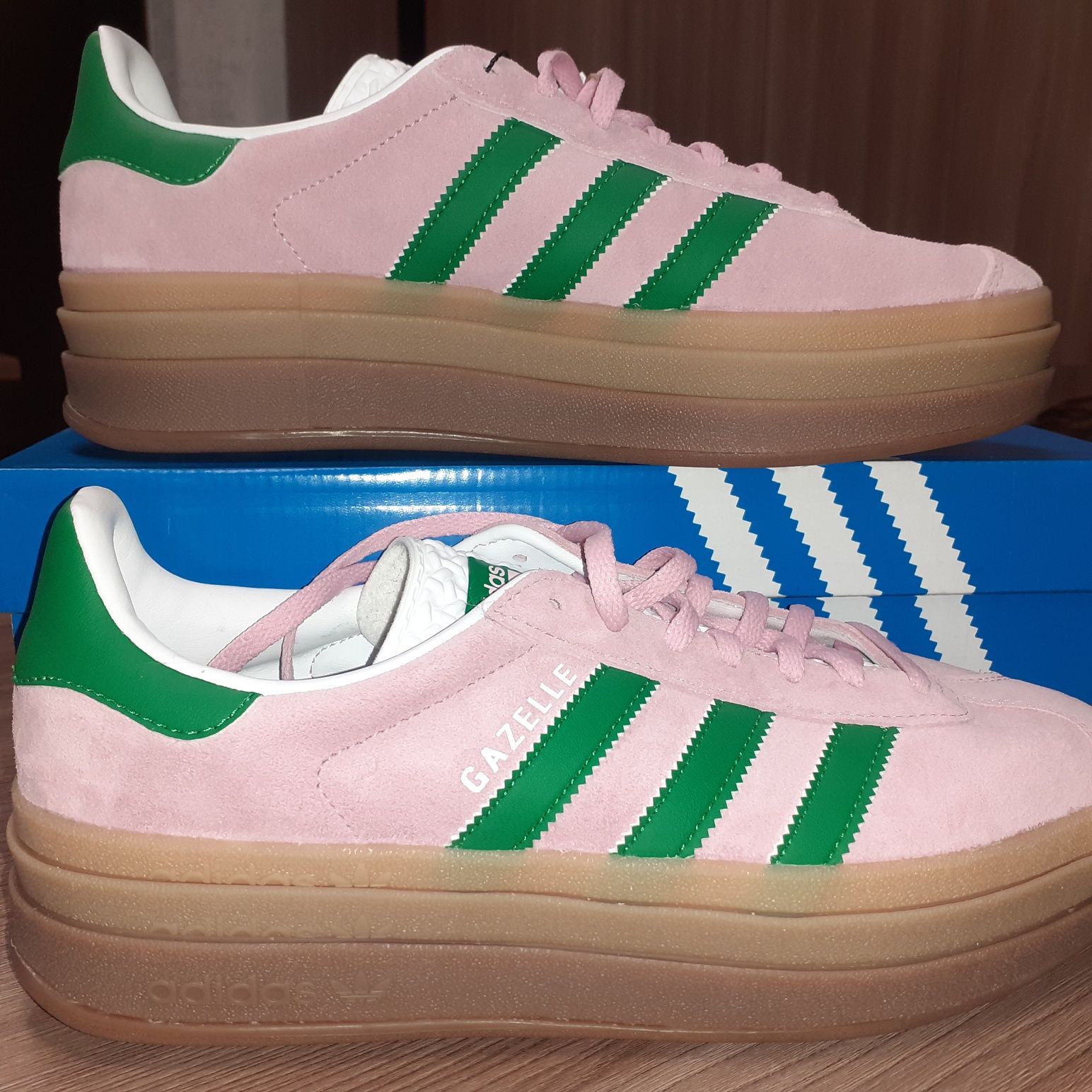 Продам кроссовки Adidas Gazelle