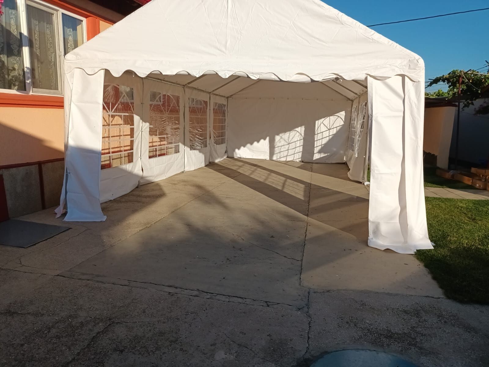 Inchiriez Mese cocktail , corturi evenimente