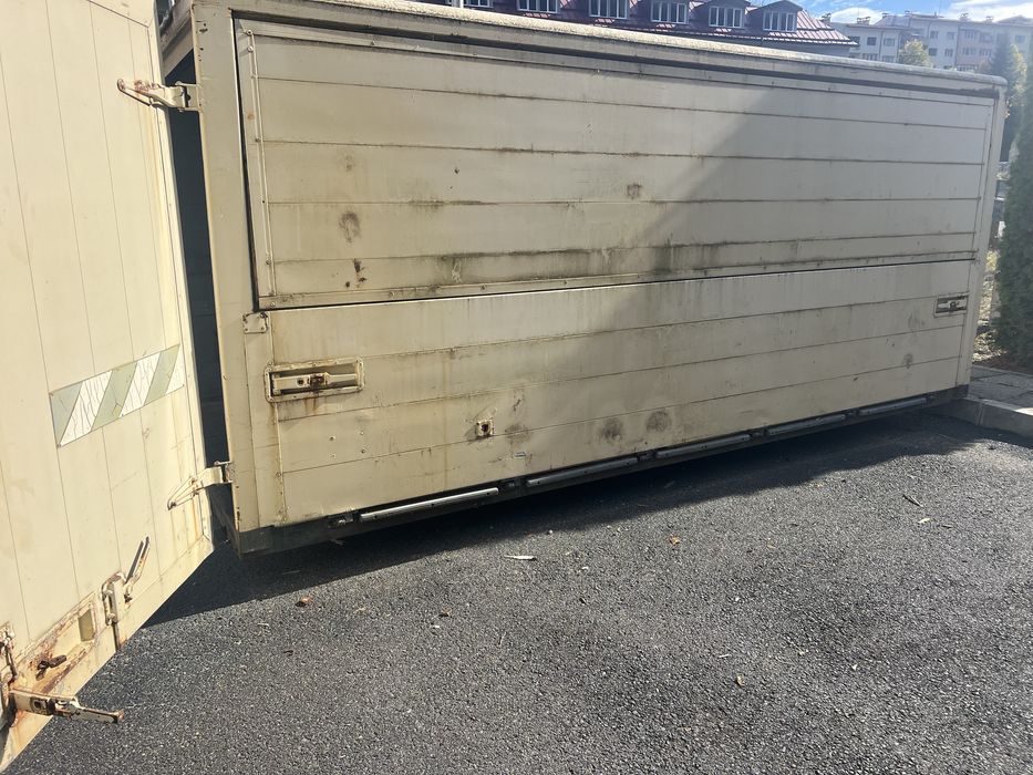 Фургон в добро състояние.