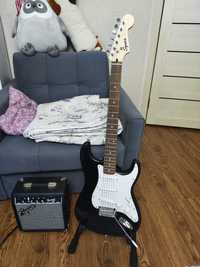 Электрогитара  Squier Stratocaster Black+комбоусилитель