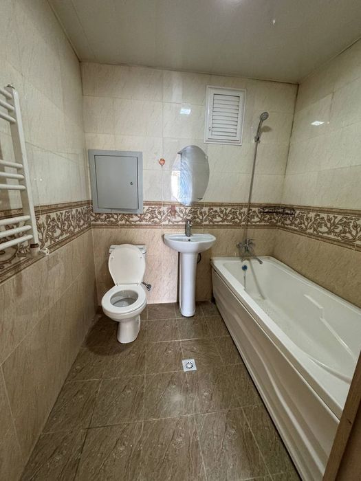 Motrid 3 xonali 87 kvadrat uy sotiladi