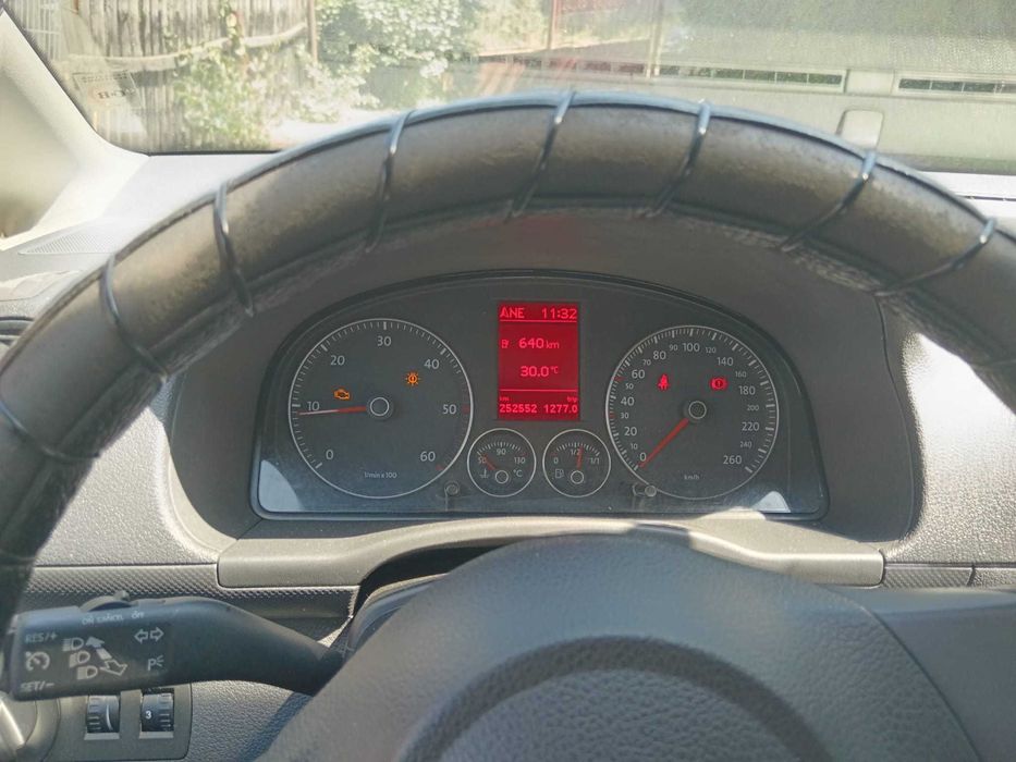 VW caddy maxi 1.9 tdi 77kw