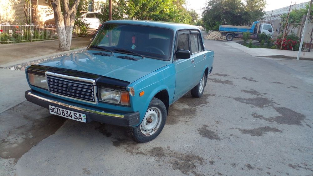 Moshina vaz 2107