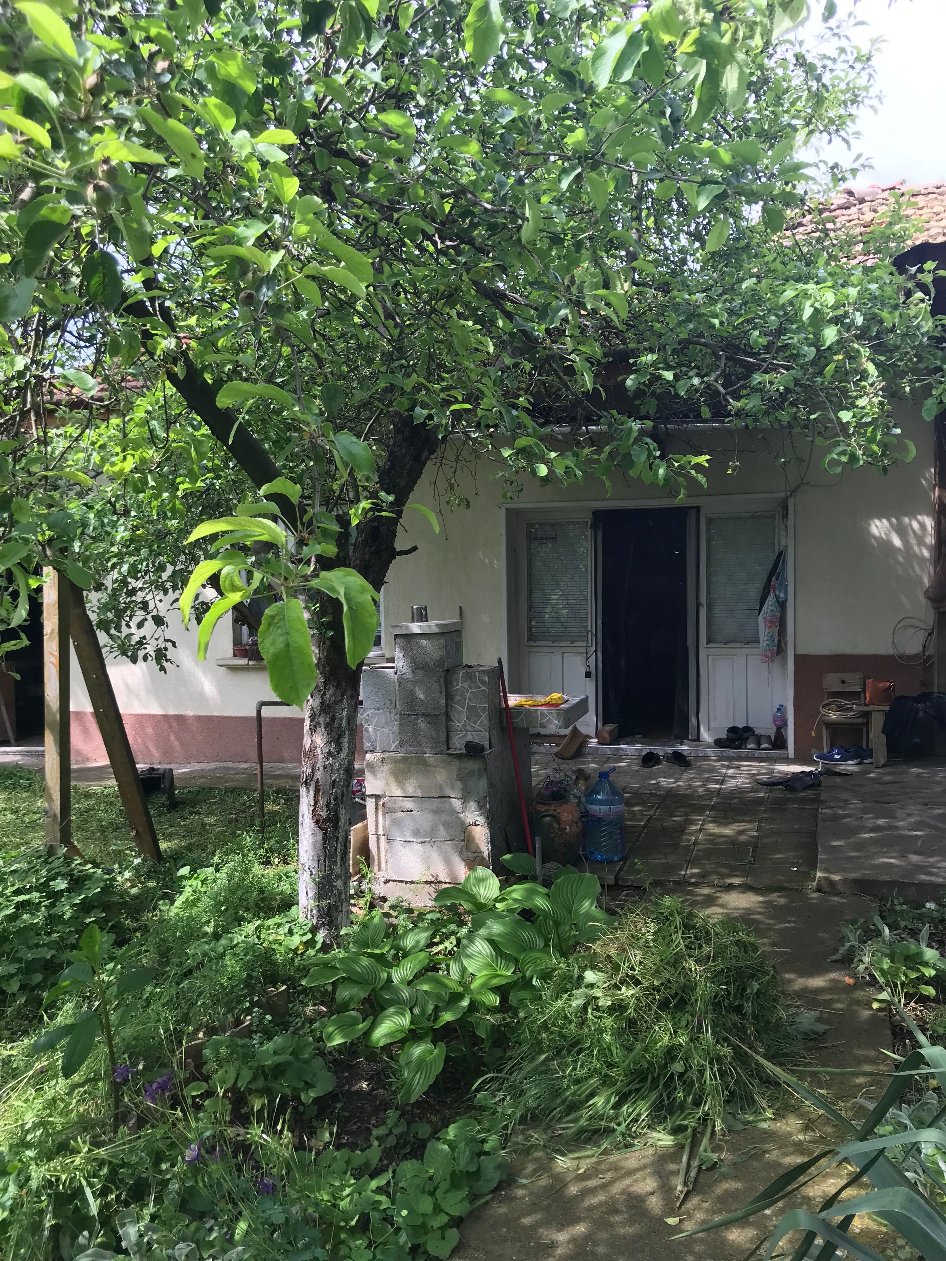 Продавам къща в гр.Плиска,от собственик
