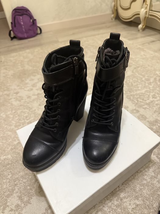 Продам кожанные сапоги зима