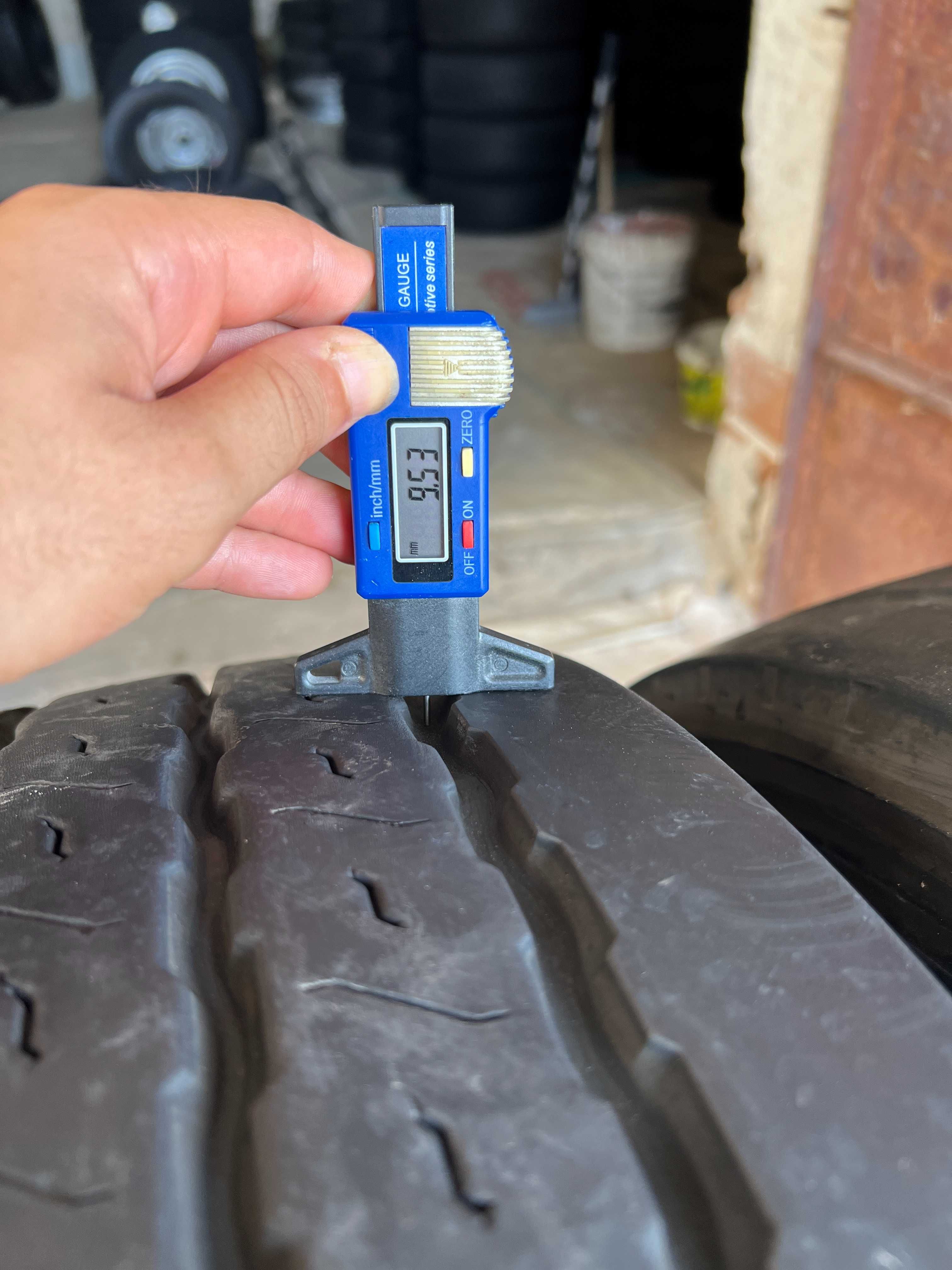 2 гуми за ремарке 235/75R17.5 Goodyear KMax T 143/141J M+S FRT DOT4320