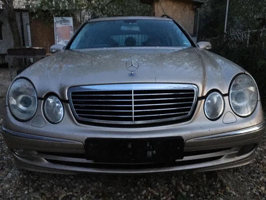 Dezmembrari Mercedes E-Class W211 2004