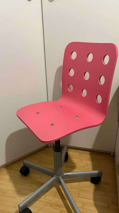 scaun ikea roz reglabil pe inaltime