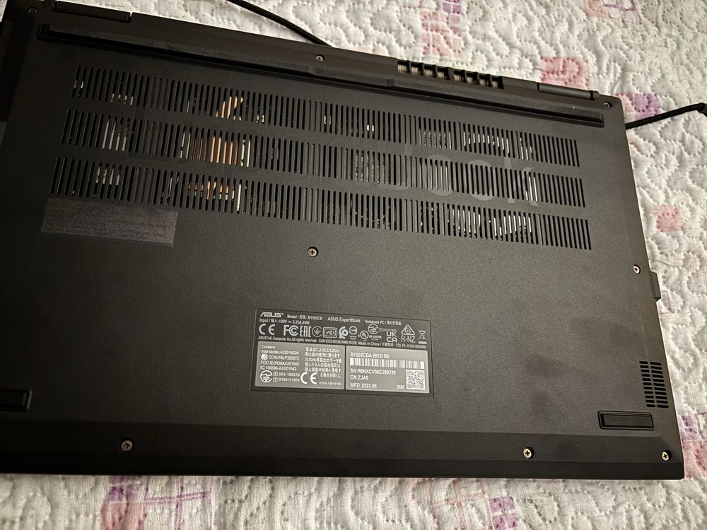 Asus expertbook b1502cb