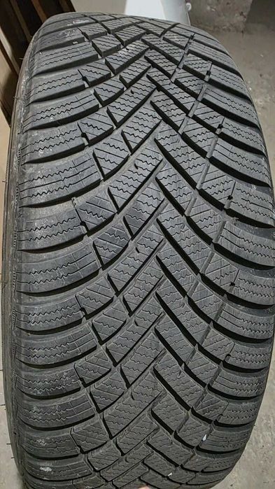 Vând set jante aliaj BMW si anvelope iarnă Hankook 17”