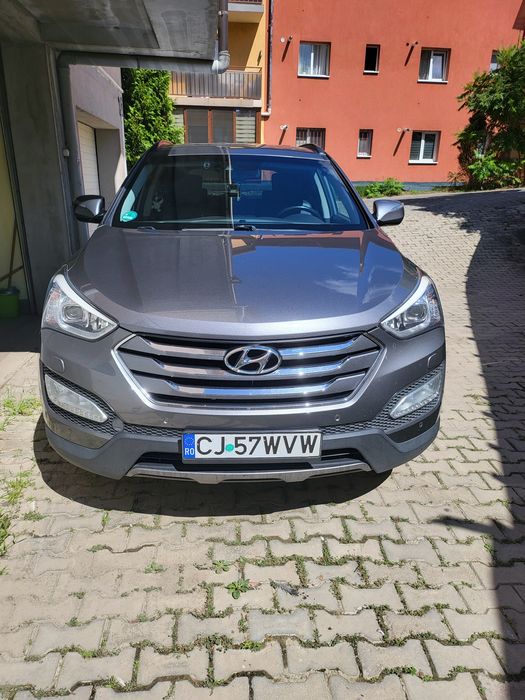 Vând Hyundai Santa Fe 3