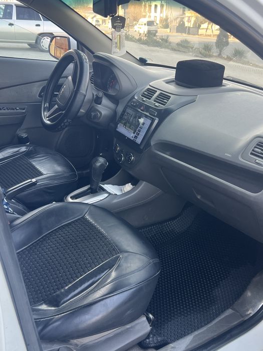 2015 yurgani 157000 kiraska oldi kapot orqa eshikda bor balon yangi 90