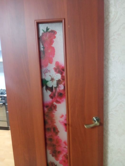 Продам межкомнатные двери б/у 3шт