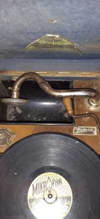 Стар грамофон Zenit