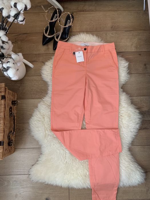Pantaloni Next Nou!