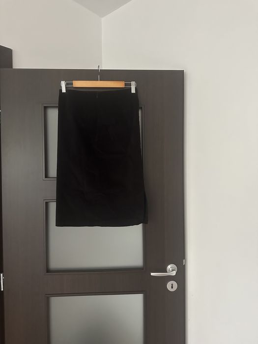 Fusta neagra Dika mărimea 34