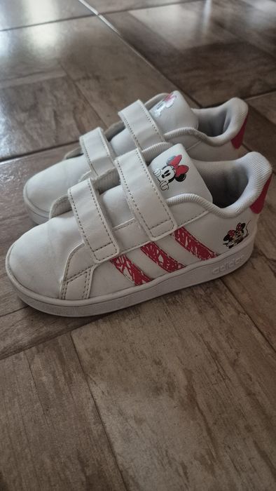 Adidas nr 26 disney minnie