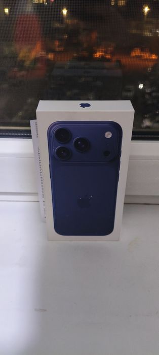 Продам Айфон 17 про 512 Гб с гарантией !