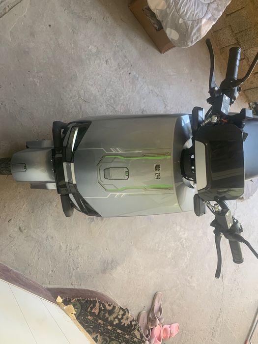 Elektr Skuter sotiladi