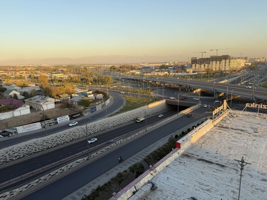 Продается новая большая квартира в новостройке в отличном месте