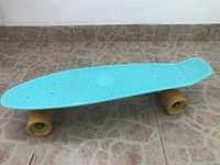 Penny board Baby Miller si casca Oxelo