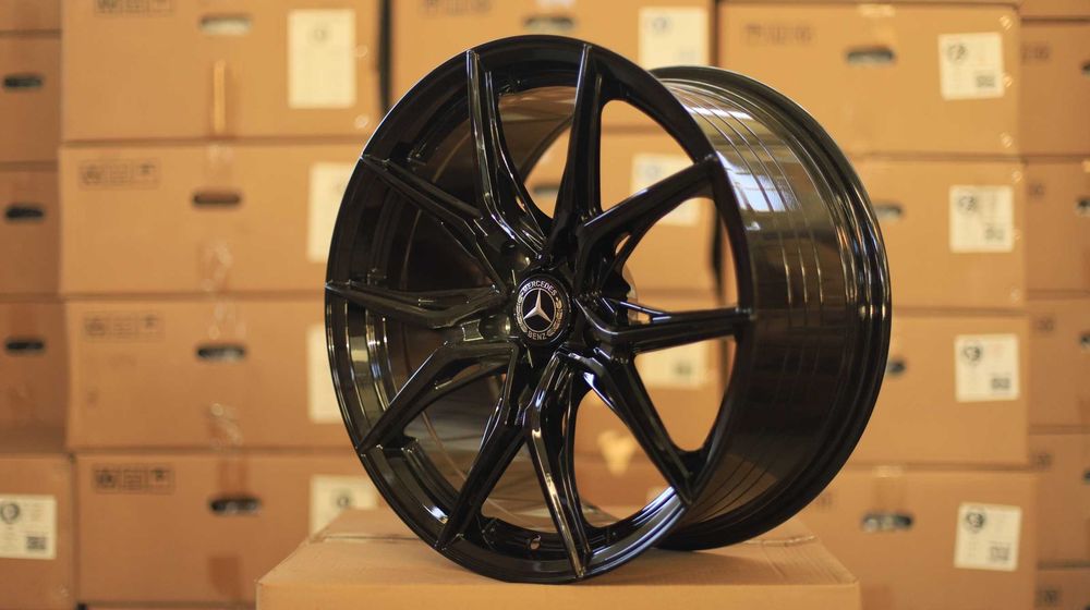 Jante R18 Mercedes Black