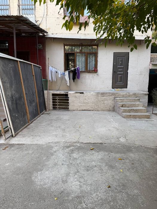 Юнусобод 15кв 2/1/4 Сотилади