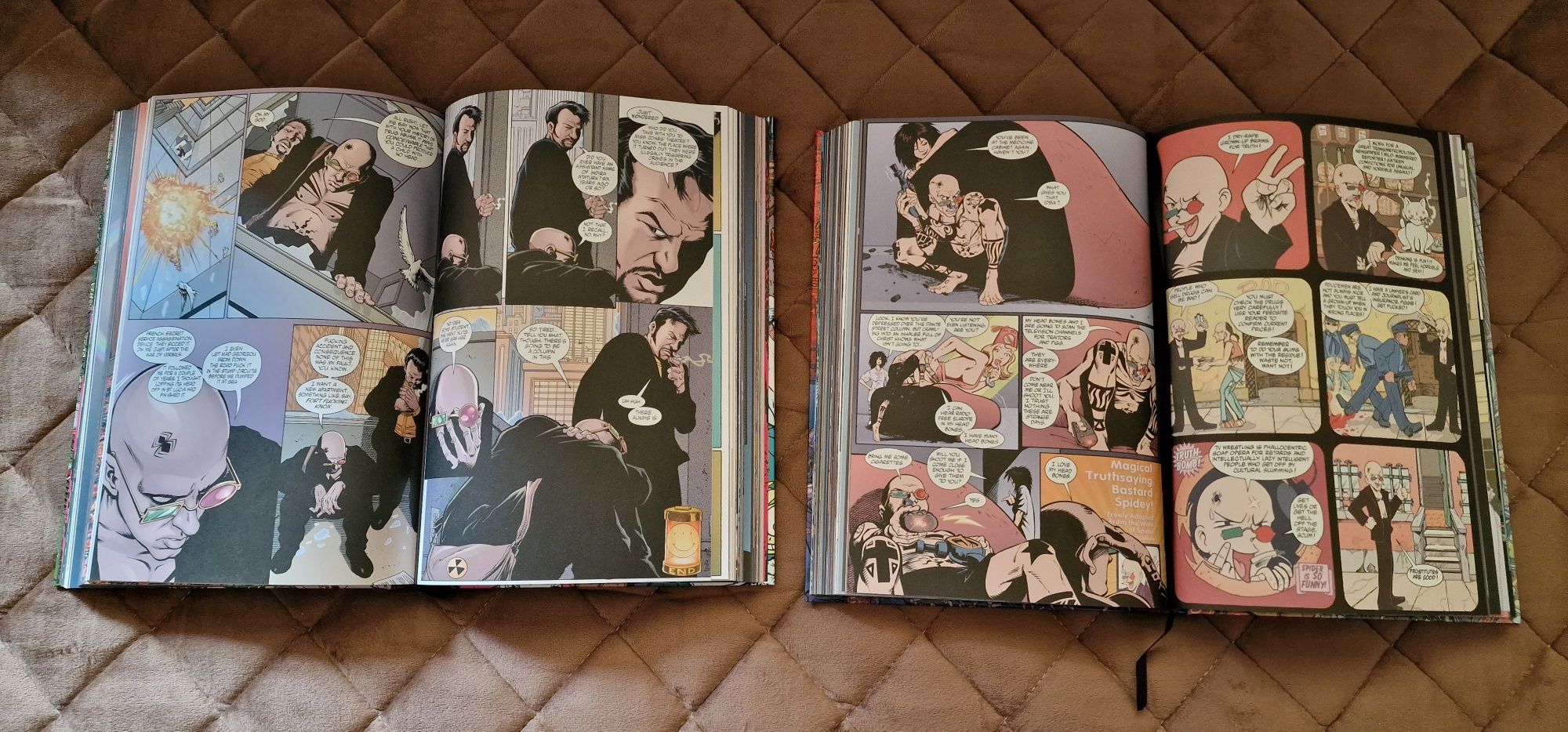 Banda desenata Transmetropolitan Absolute Edition